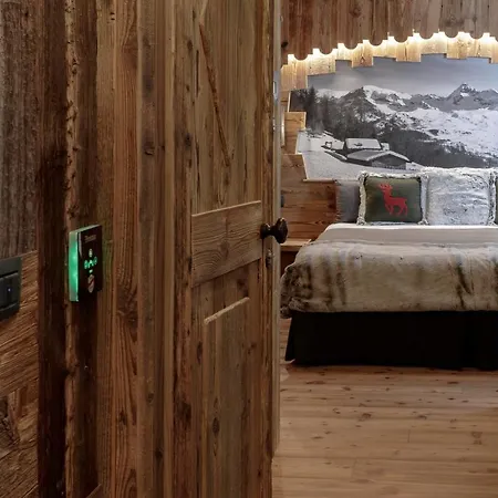 Cervinia Francois - Private Hot Tub Terrace, Location